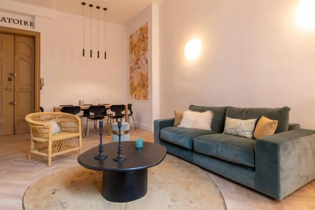 Romantic Flat In The Heart Of The City Avignon 0*,  France